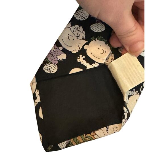 Cervantes Snoopy Charlie Brown Linus Lucy Cartoon Vintage Necktie 100% Silk - Picture 5 of 8